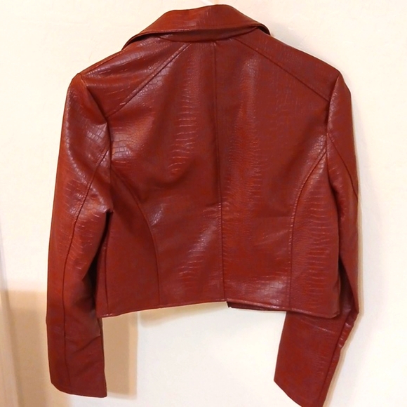 Jacket - Picture 3 of 4